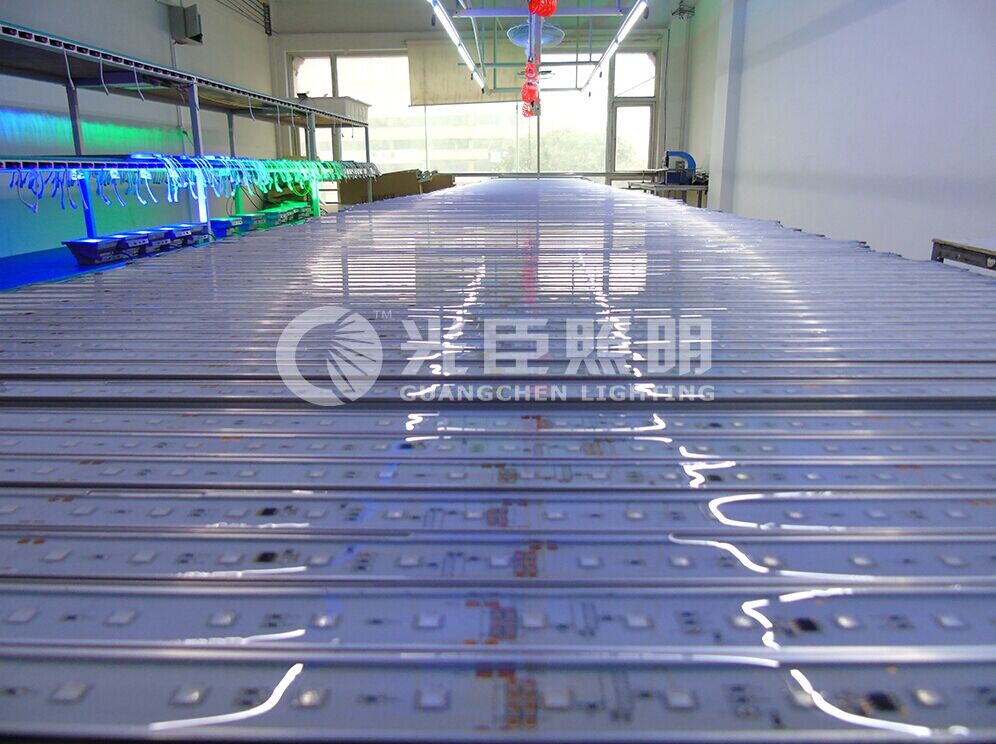 不懂LED線條燈的發光效率?光臣照明給您說明白