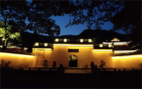 線條燈廠家告訴你夜景亮化工程如何配燈？
