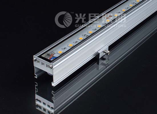 LED線(xiàn)條燈