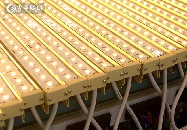 LED線(xiàn)條燈